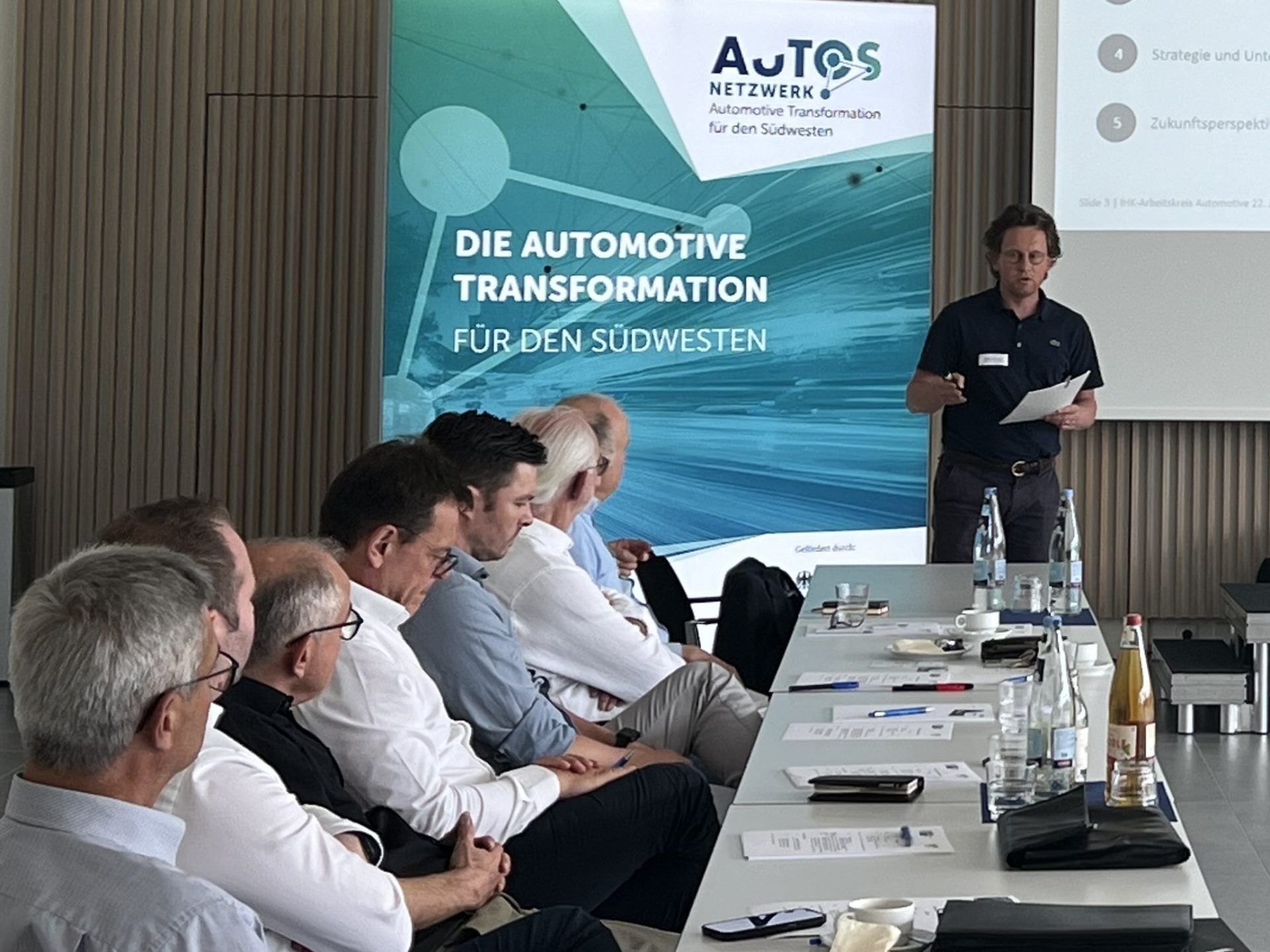 AuToS-Schwerpunkt im Herbst: Strategieentwicklung für kleine und mittelständische Automobilzulieferer